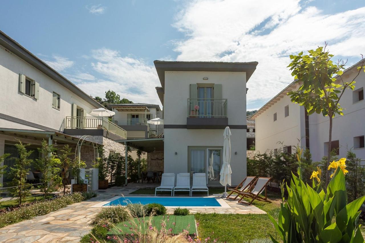 Sea And Sun Luxury Pools' Villas Хорефто Екстериор снимка